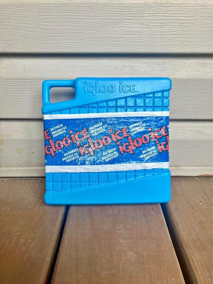 Igloo Reusable Nontoxic Ice Pack 7” - Works Perfectly thumbnail