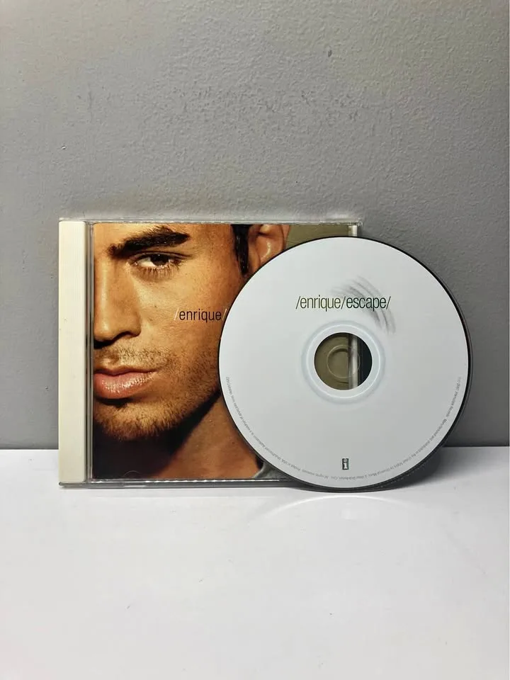 Enrique Iglesias - Escape CD With Lyric Poster thumbnail