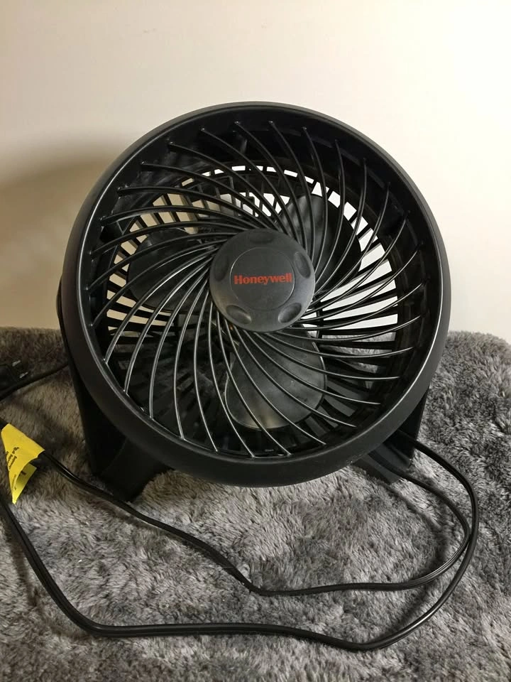 Honeywell Table Fan - Black