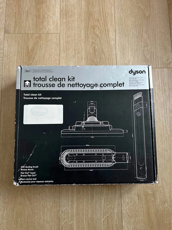 NEW Dyson Total Clean Kit