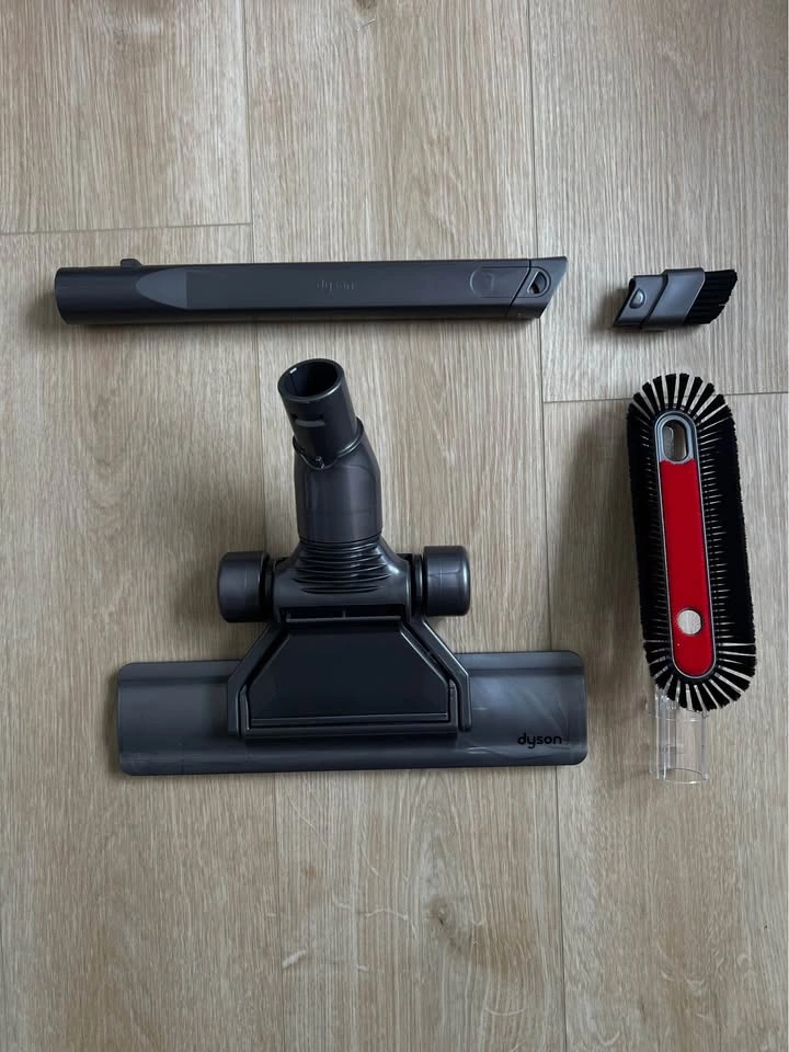 NEW Dyson Total Clean Kit - photo 3