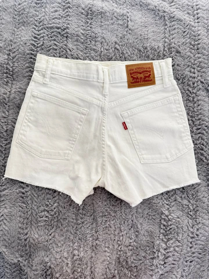 High rise Jean Shorts : Levi's & Aritzia - photo 5
