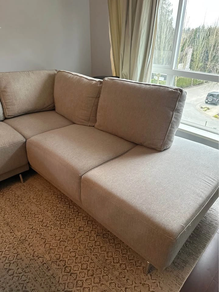 Warm grey barely used sectional couch - photo 2