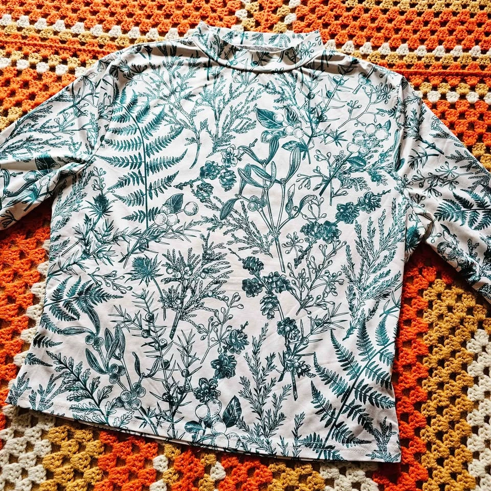 Cider Botanical Forest Print Long Sleeve Crop Top Green Cream - photo 3