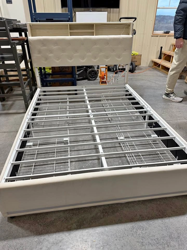 Full size Tufted Platform Bed