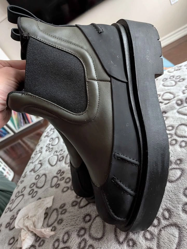 Women's H&M Chunky Boots - size 10 - photo 2