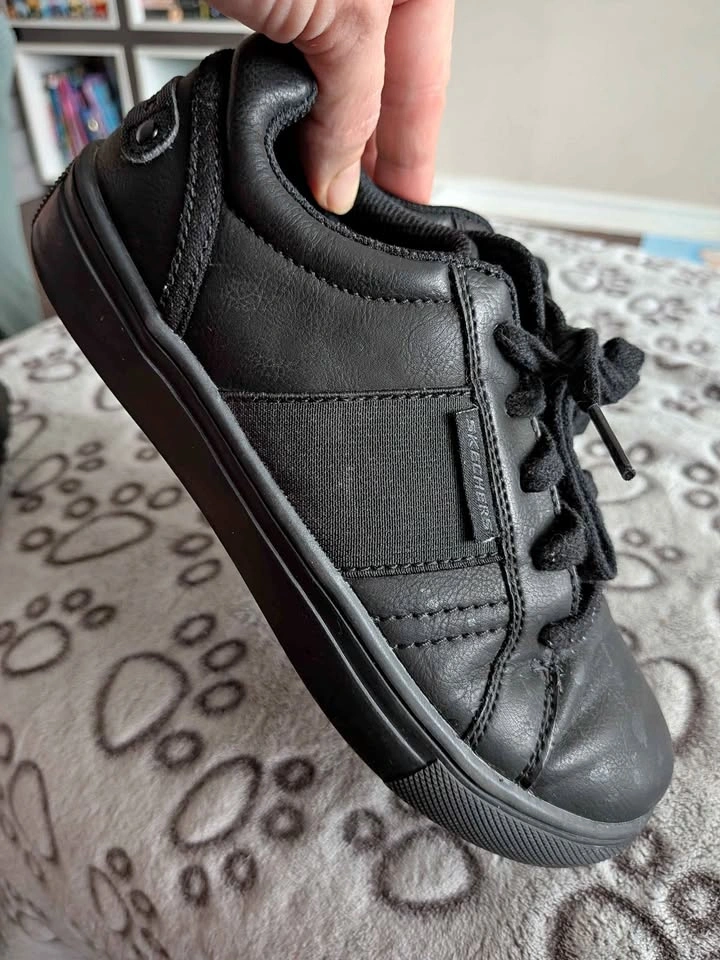 Black Sketchers - child size 2