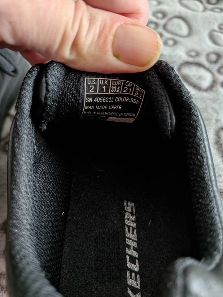 Black Sketchers - child size 2 - photo 4