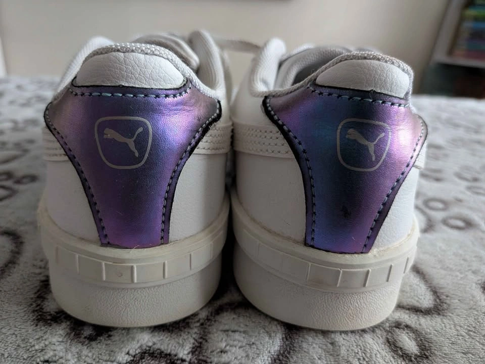 Girls Puma Shoes size 2.5 - photo 4