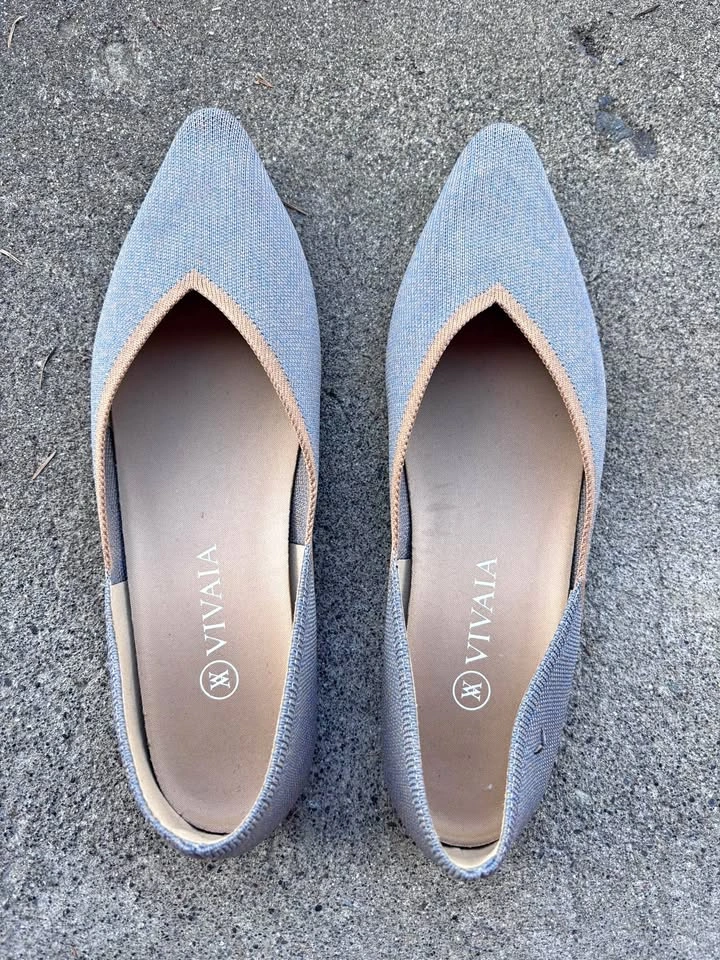 VIVAIA Blue Pointed Toe Flats Size 42