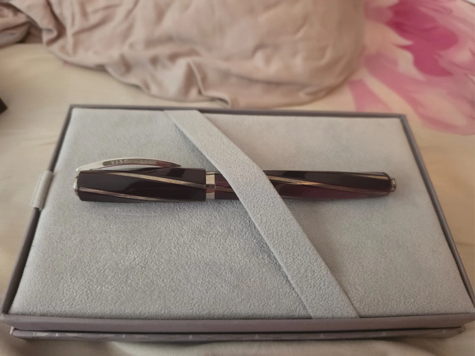 Visconti Divina Elegance Bordeaux Medium Nib Fountain Pen
