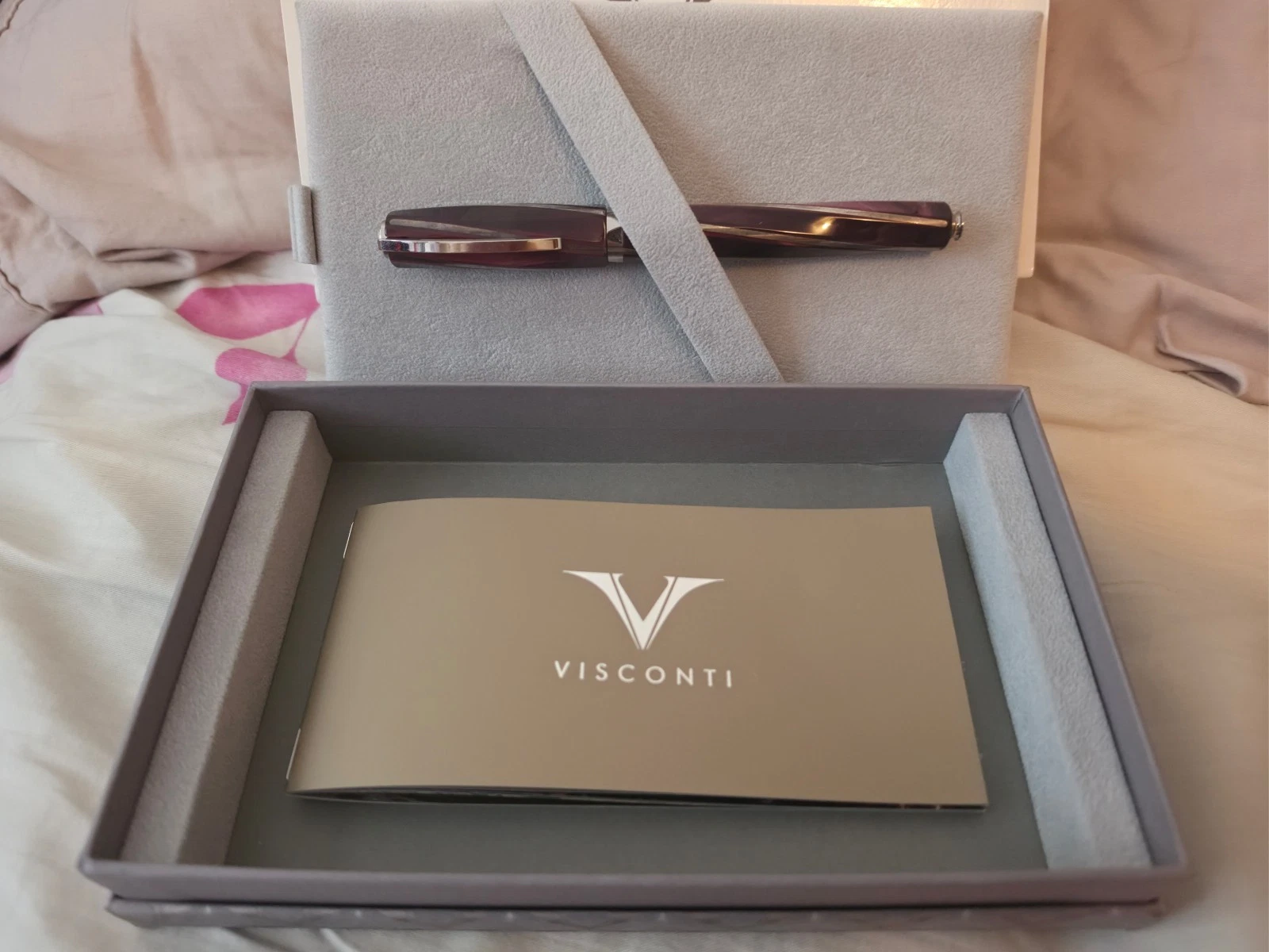 Visconti Divina Elegance Bordeaux Medium Nib Fountain Pen - photo 4