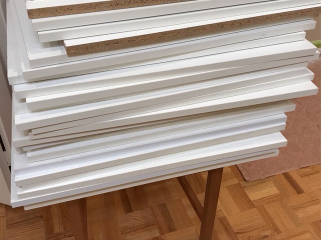 18 pieces Pre cut White Shelves