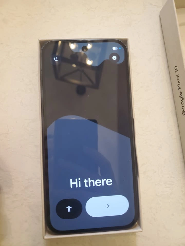 Google Pixel 10 256 GB ~ Brand New, Obsidian - photo 2