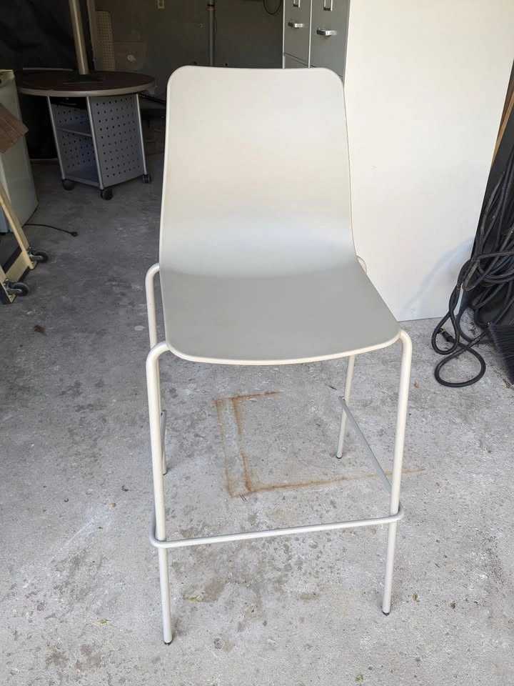 Naughone Stackable Barstools - Good Condition - photo 2