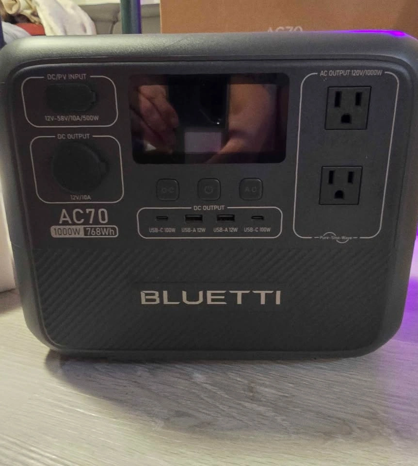 BLUETTI AC70 Portable Power Station | 1,000W, 768Wh - photo 4