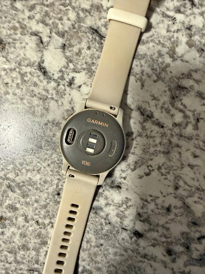 Garmin Venu Smartwatch (Rose Gold / Light Sand) – GPS + AMOLED