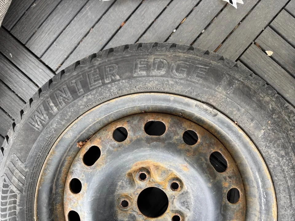 215/55/R16 Motomaster Winter edge (Winter tyre) without rim - photo 3