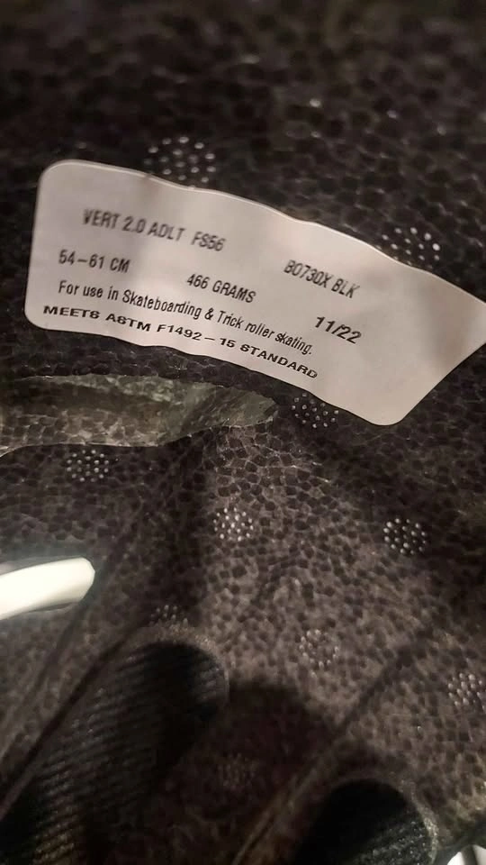 Bell Adult Helmet (99% New) - photo 5