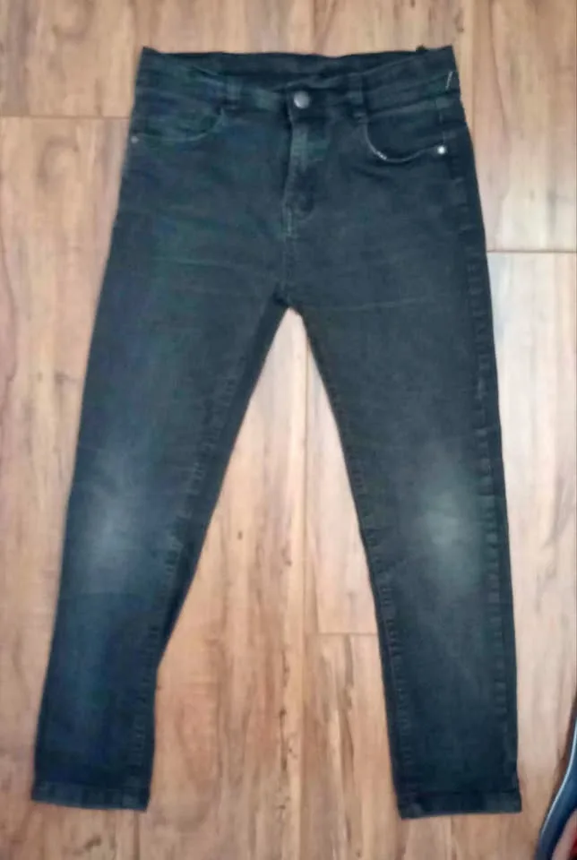 Kids clothing thumbnail