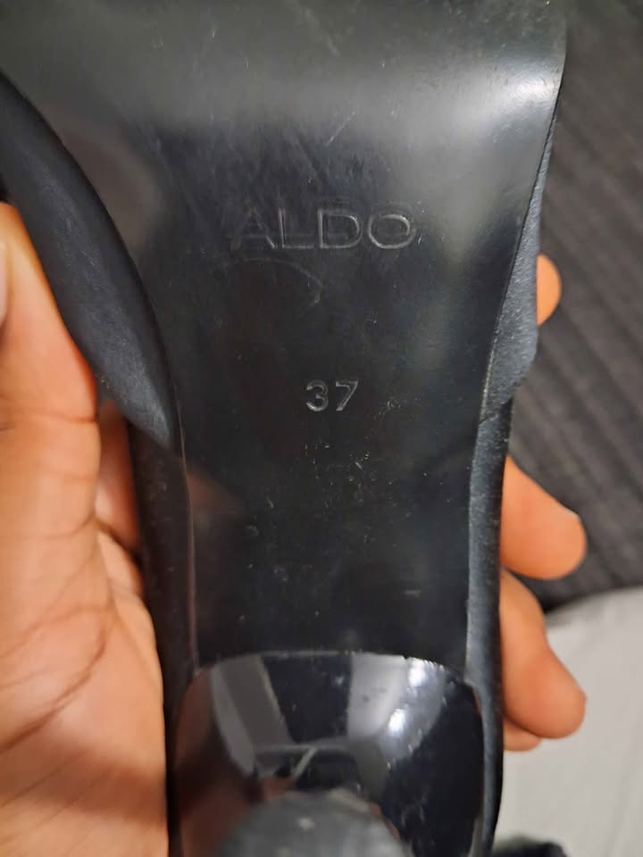 ALDO Black Pointed-Toe Heels -EU Size 37 - photo 4
