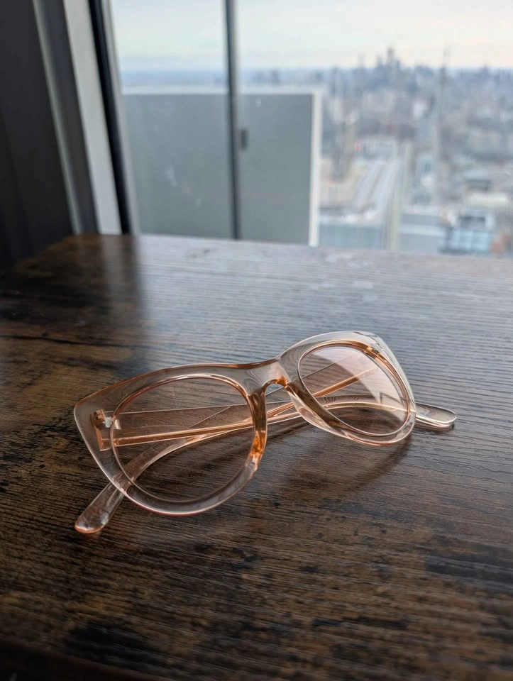 Rose coloured sunglasses - photo 3
