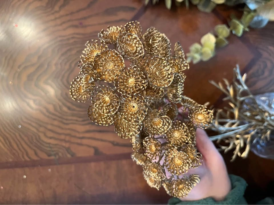 Gold and Green Decor for Holidays - photo 3