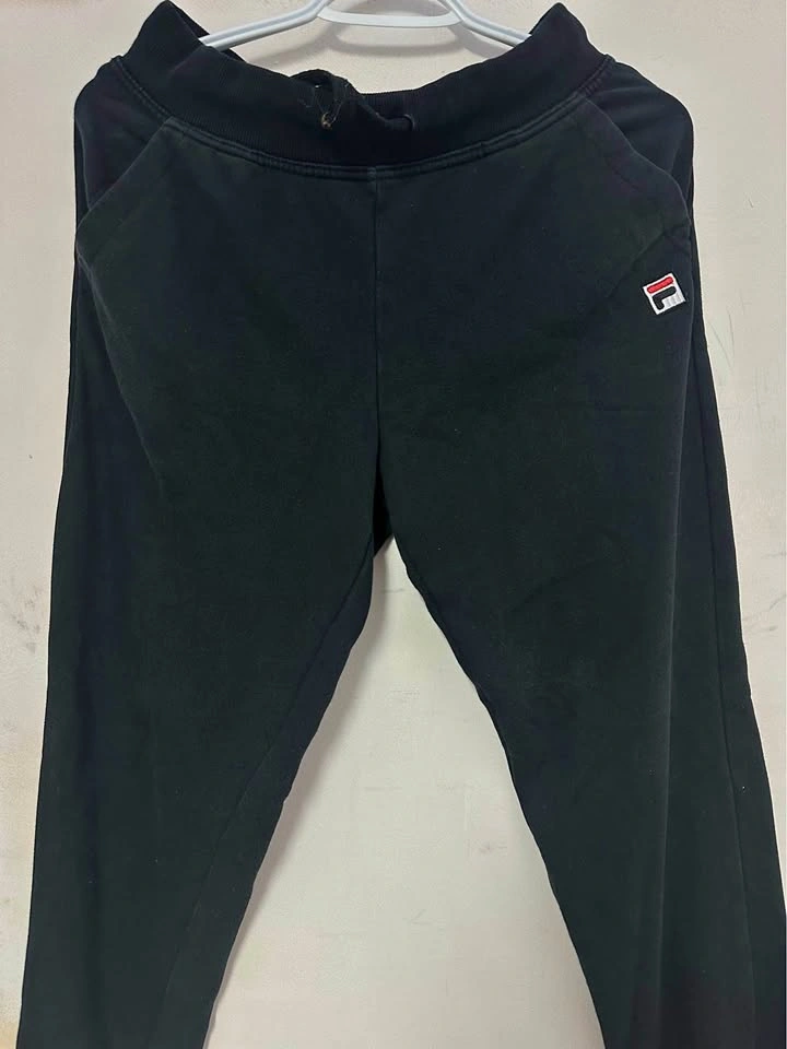 FILA MEN'S SWEATPANTS (SMALL)