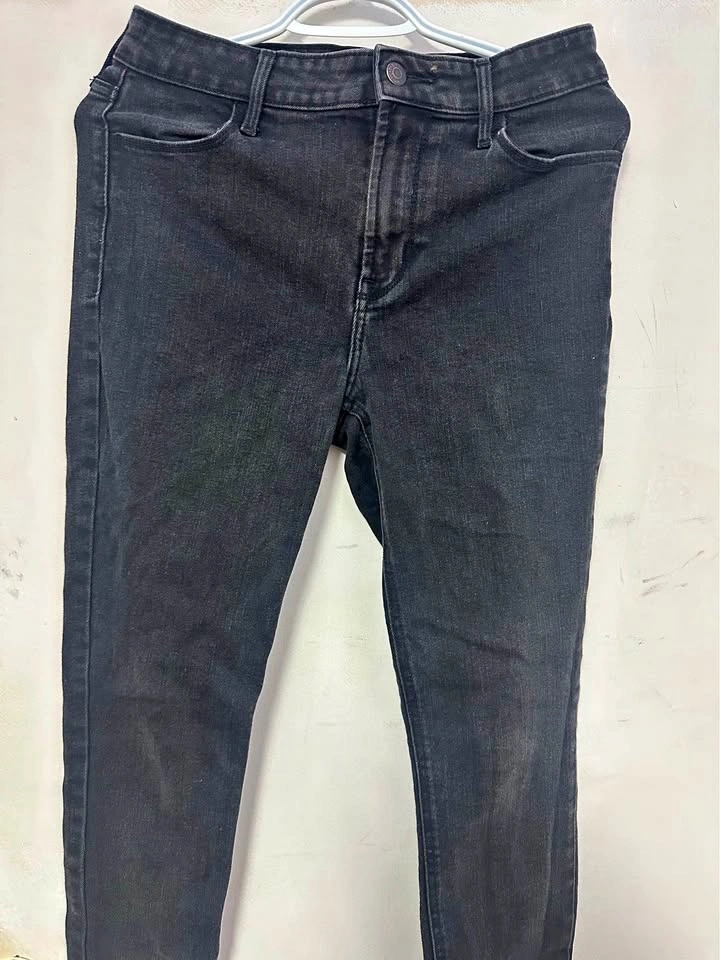 OLD NAVY MEN'S PANTS (SIZE 6)