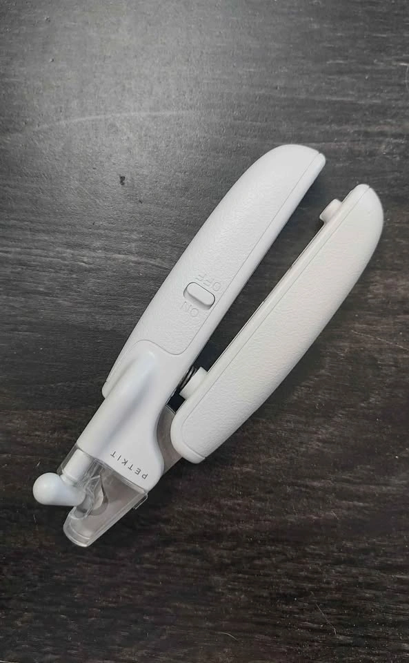 PETKIT pet nail clipper with light (90% New) - photo 4