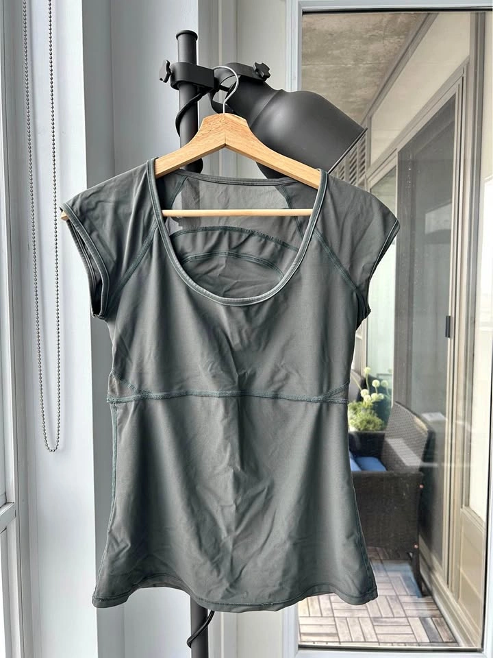 Lululemon Faded Green Medium Top with Mesh Back