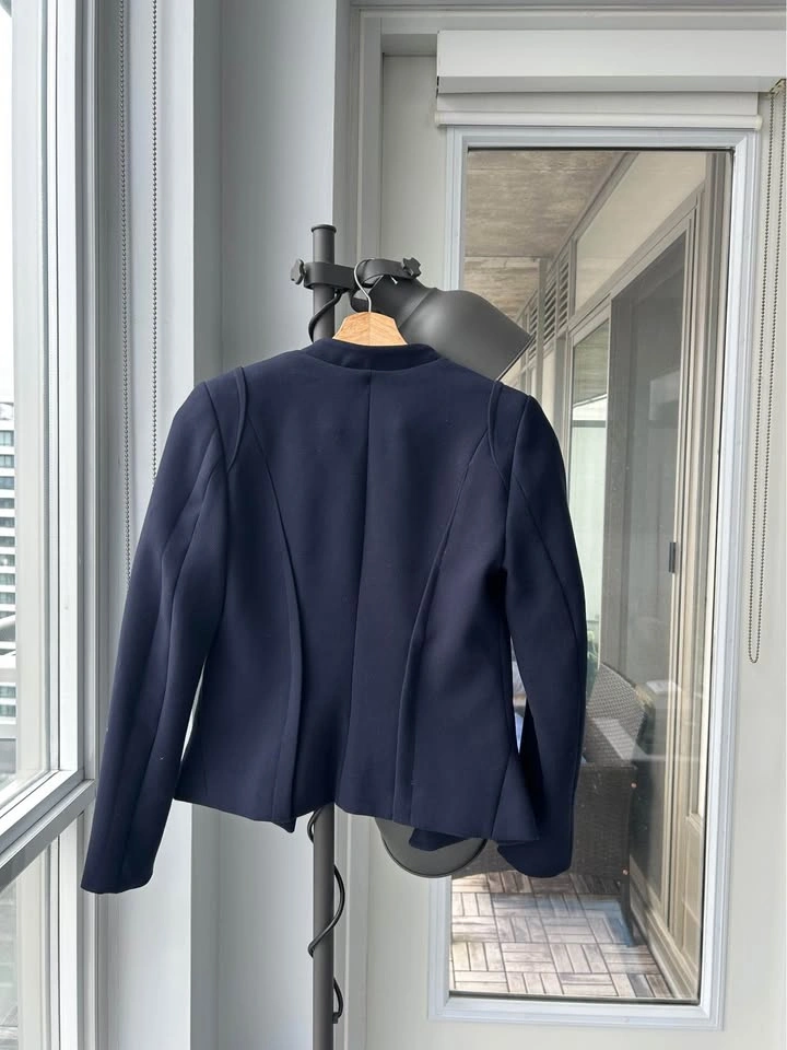 H&M Size 2 Equestrian Style Navy Blazer - photo 2