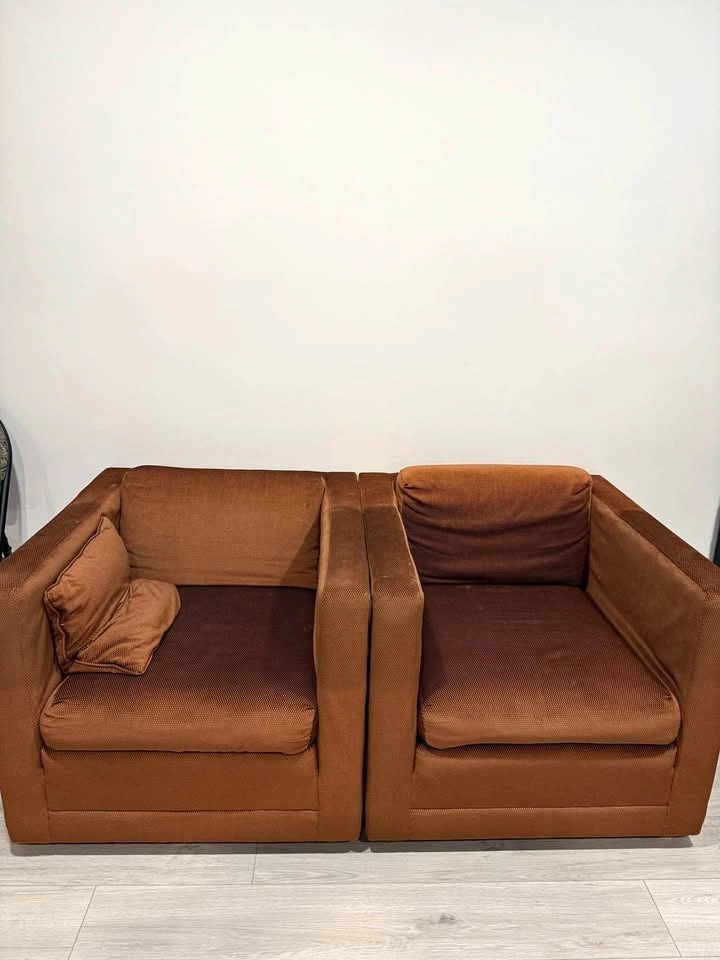 2 Sofa Chairs in Good Condition
