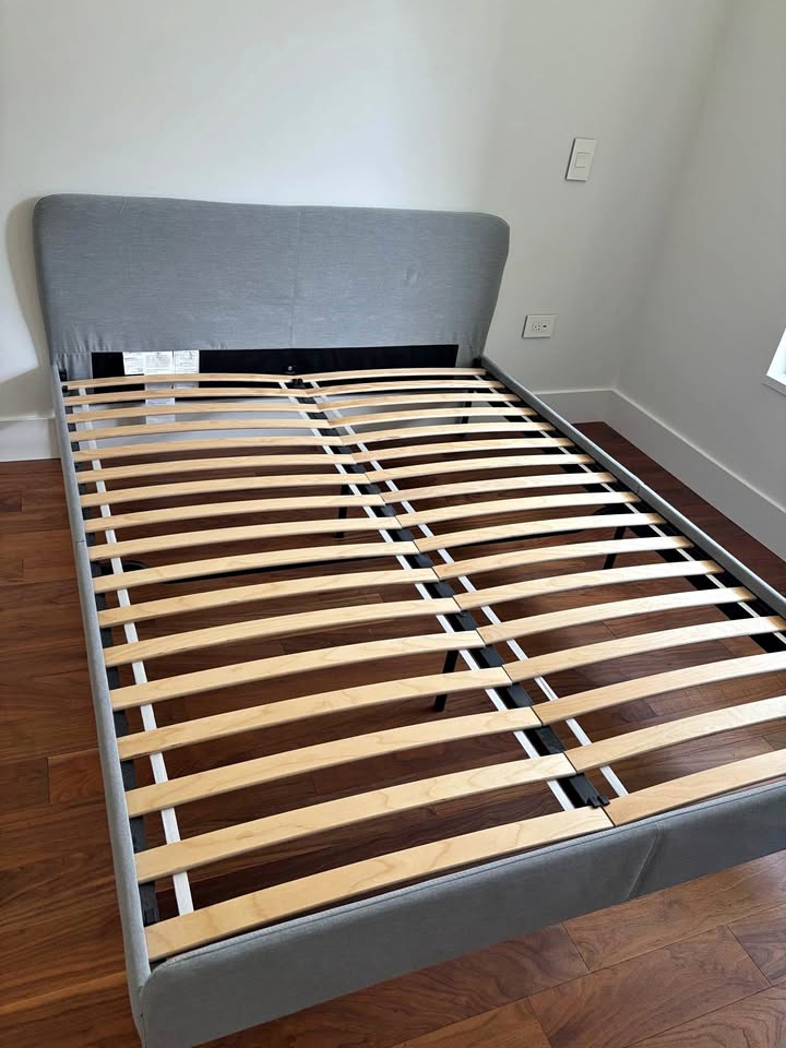 IKEA - SLATTUM Bed Frame - Queen size