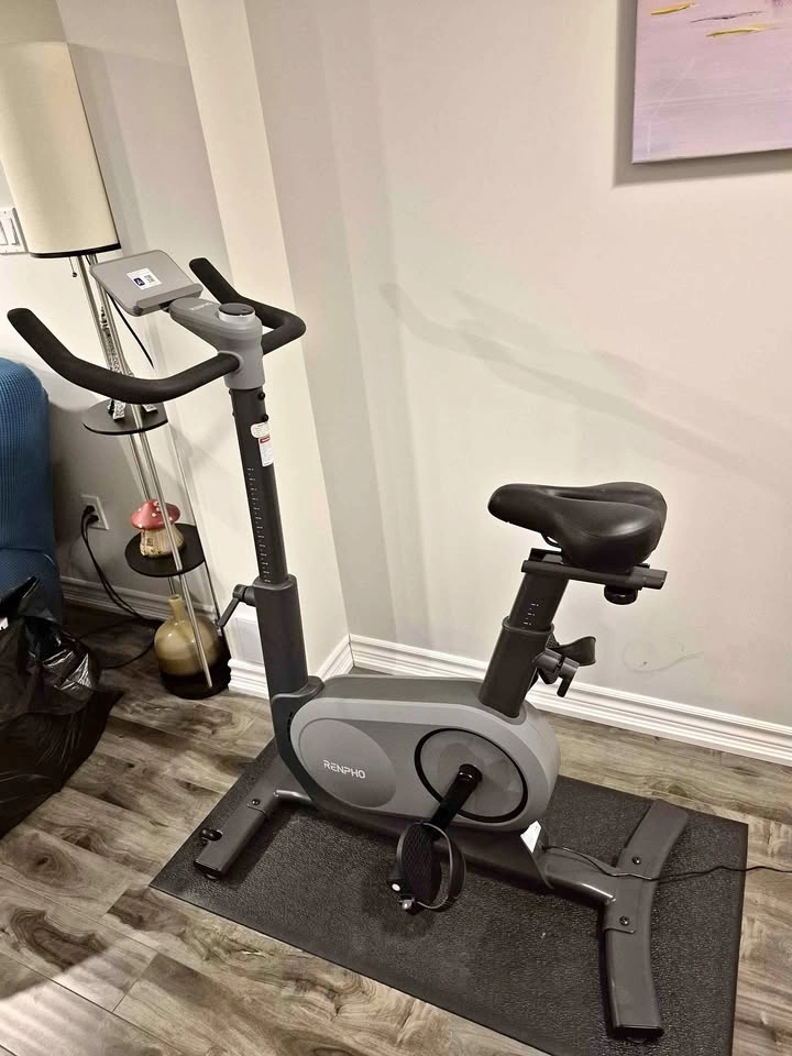 RENPHO AI Smart Exercise Bike - Great Condition - No Monthly Fee