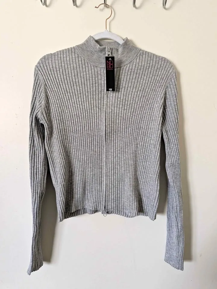 New XL Women's No Boundaries Zip Up Sweater