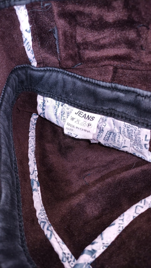 Women's Size 27 High Rise Button Up Fur Lined Black Jeans $20 - photo 3