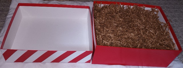 3 Decorative Red & Green Gift Boxes with Shredded Paper Stuffing - photo 3