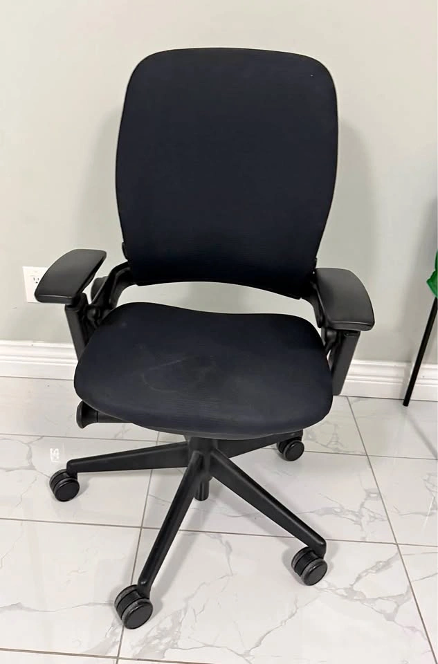 Steelcase Leap Office Chair - LEAPV2