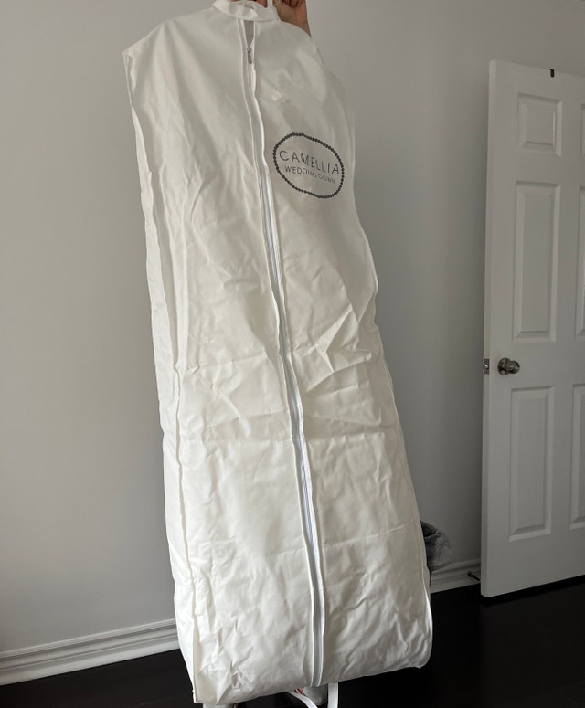 wedding dress - photo 2