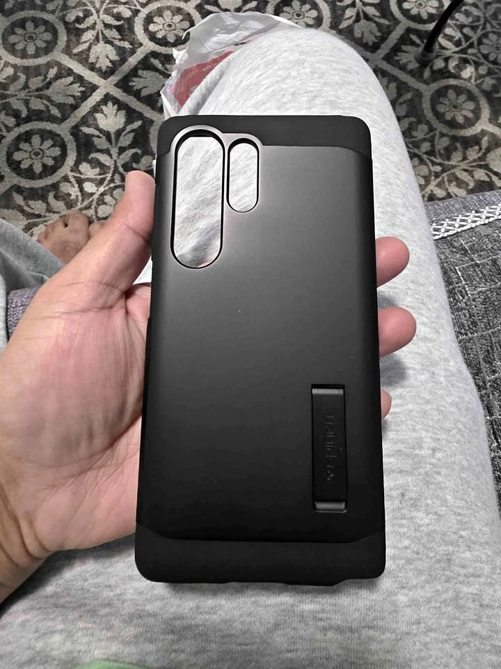 Spigen Tough Armor MagFit Case for Galaxy S25 Ultra