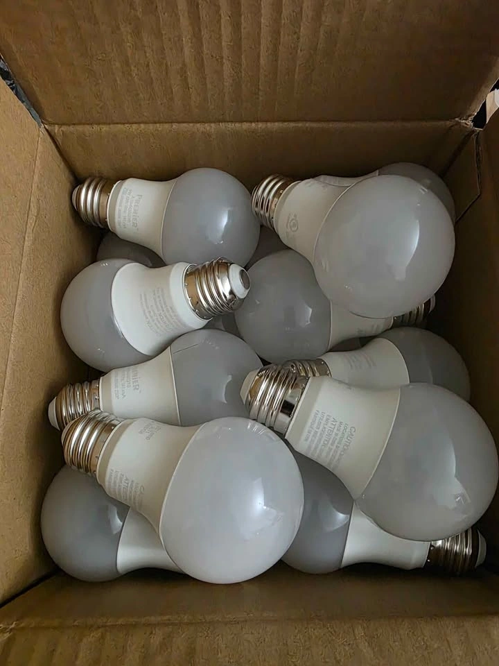 9W 3000K Premier Brand Light Bulbs - photo 2