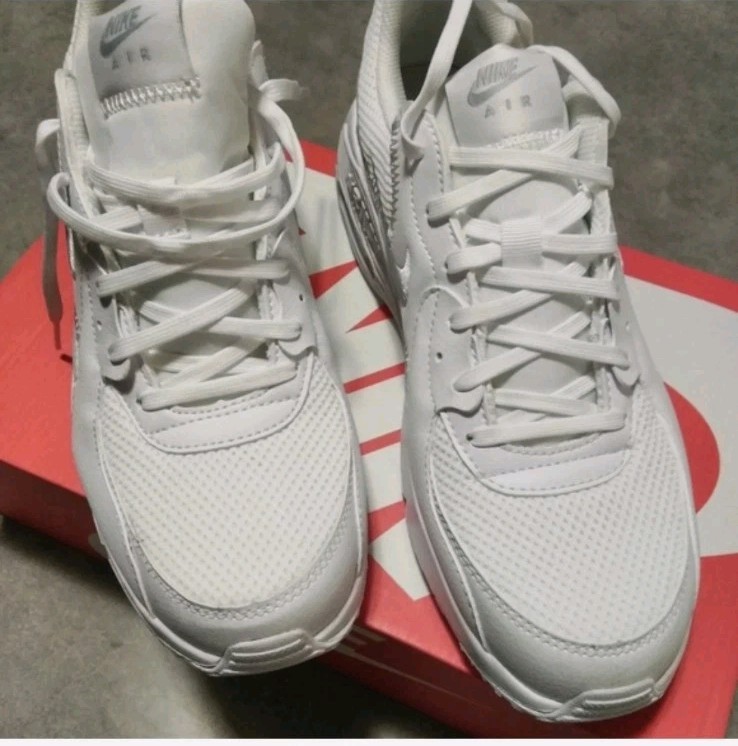 Nike Air Max Excee Women's 9.5 New - photo 3