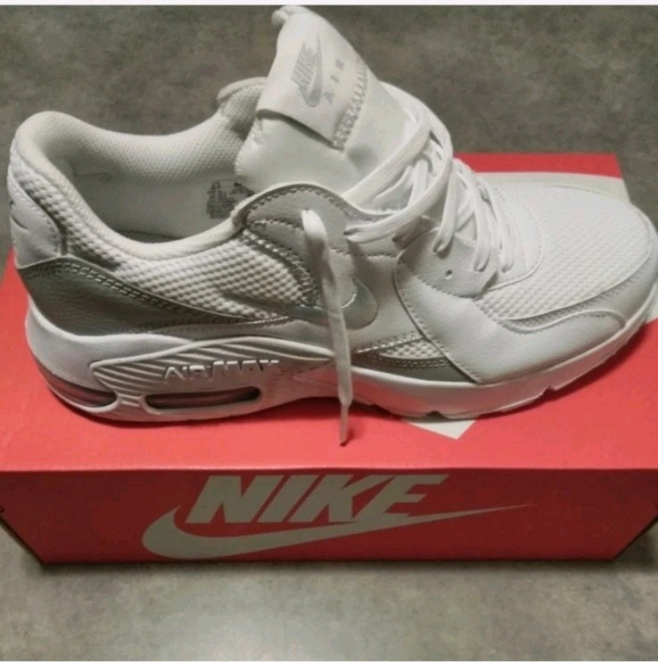 Nike Air Max Excee Women's 9.5 New - photo 5