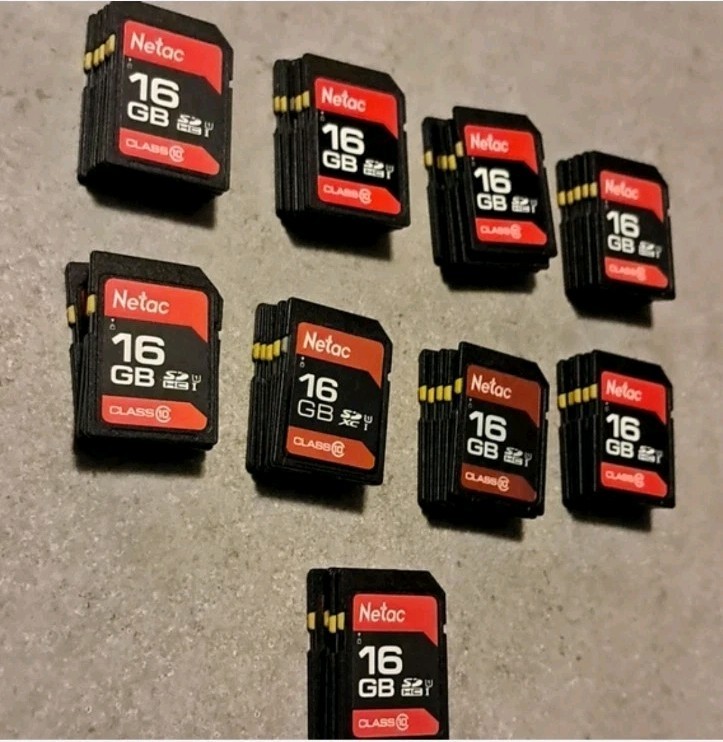 44x Netac 16 GB SD Cards - Open Box - photo 3