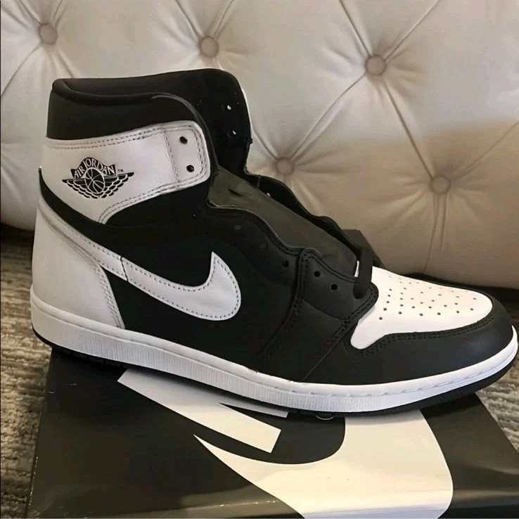 Nike Air Jordan 1 Retro High OG Black & White Men's Size 11.5 NI