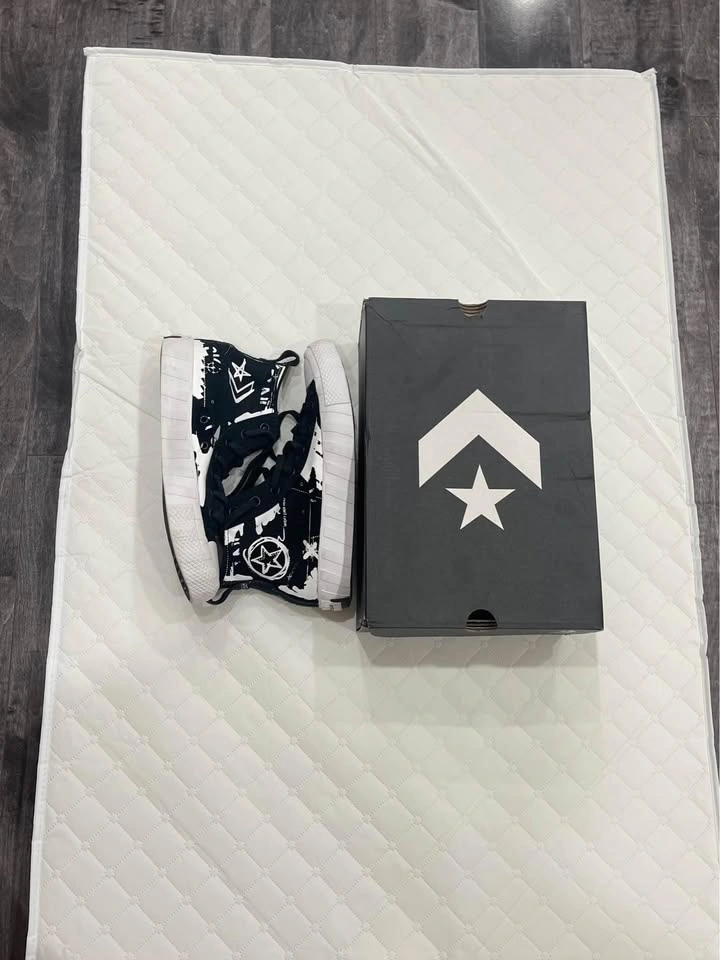Black and white high top converse - photo 2