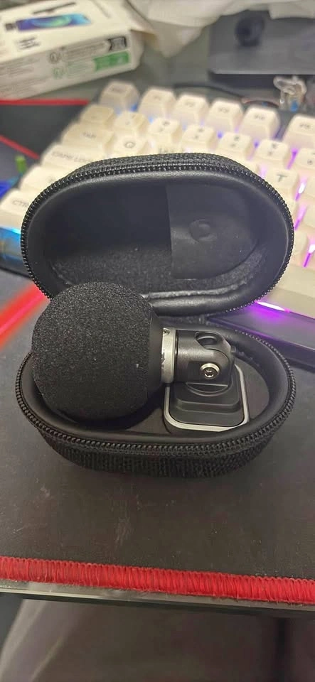 SHURE MV88