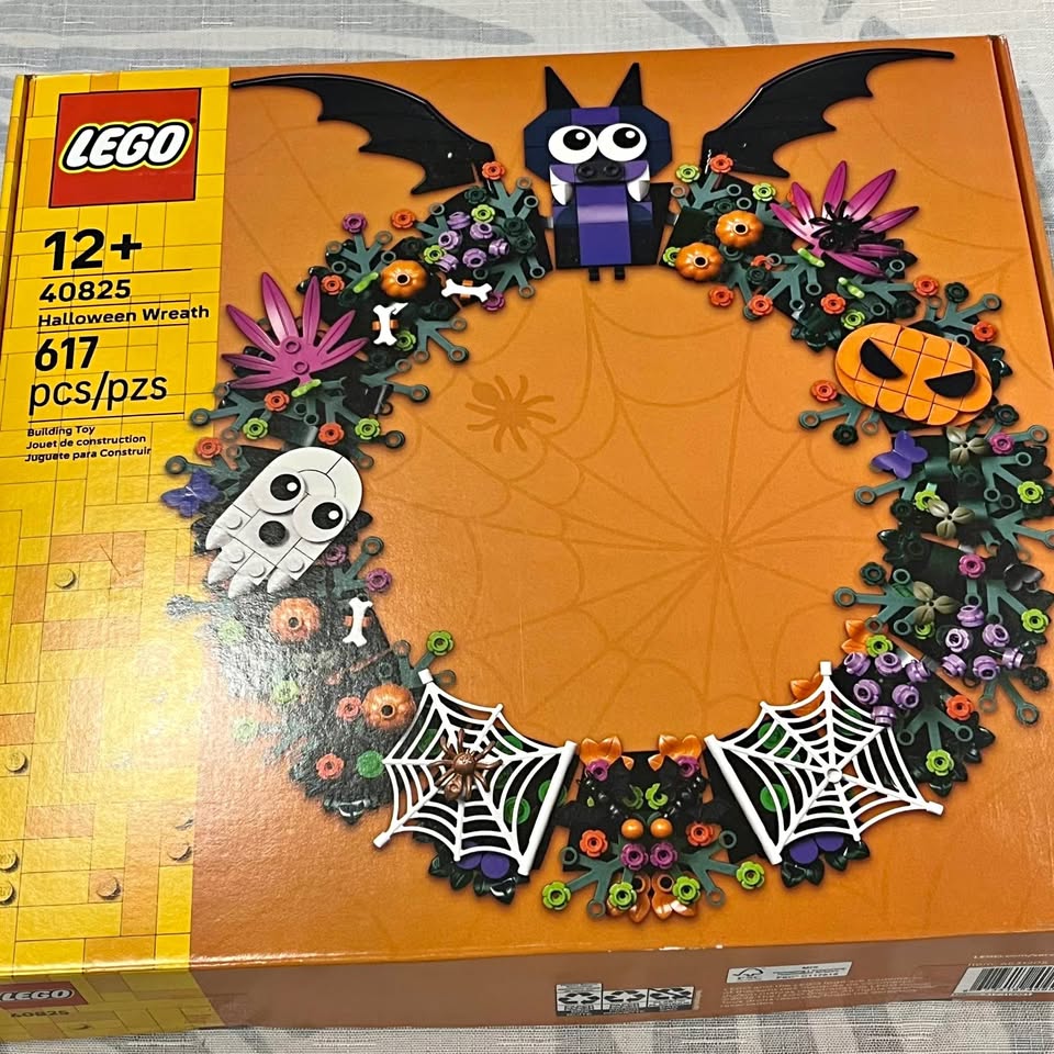New Lego Halloween Wreath