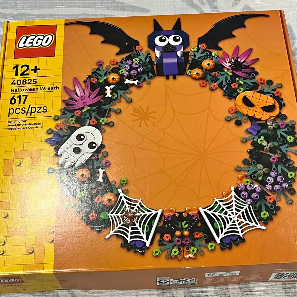 New Lego Halloween Wreath thumbnail